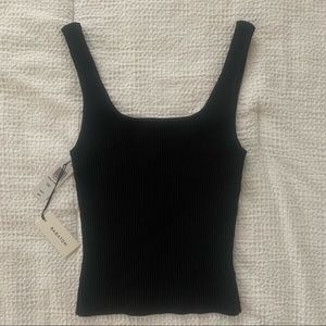 Aritzia Babaton Sculpt Tank